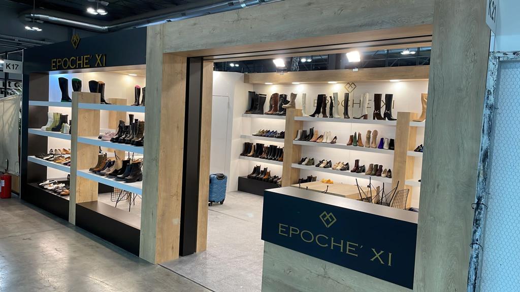 Siamo partecipanti permanenti alla fiera in cui si incontrano i migliori produttori di scarpe del mo